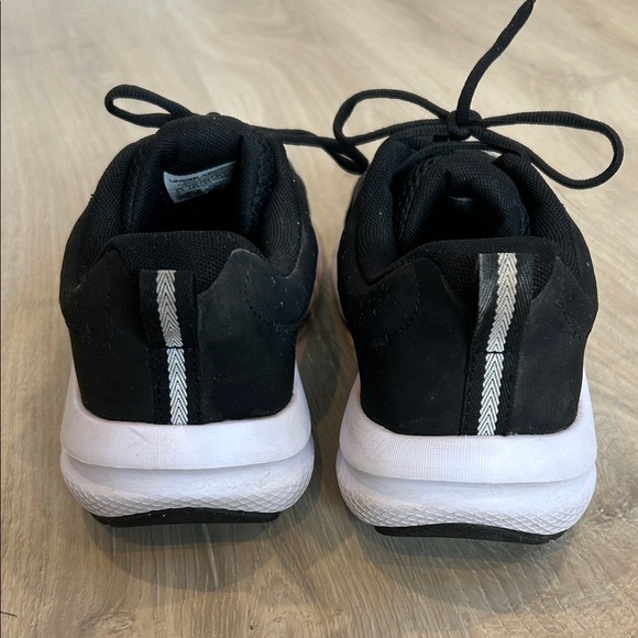 Under Armour Black Athletic Shoes with White Soles, Men’s Size 9.5 Extra Wide - Picture 3 of 6